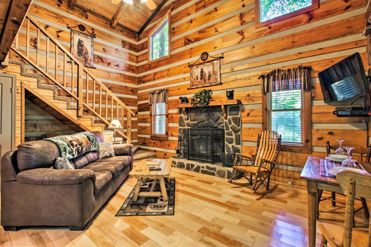 Secluded Forest Cabin, 4 Mi To Downtown 蓋特林堡 外观 照片