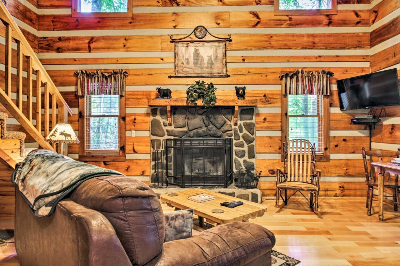 Secluded Forest Cabin, 4 Mi To Downtown 蓋特林堡 外观 照片