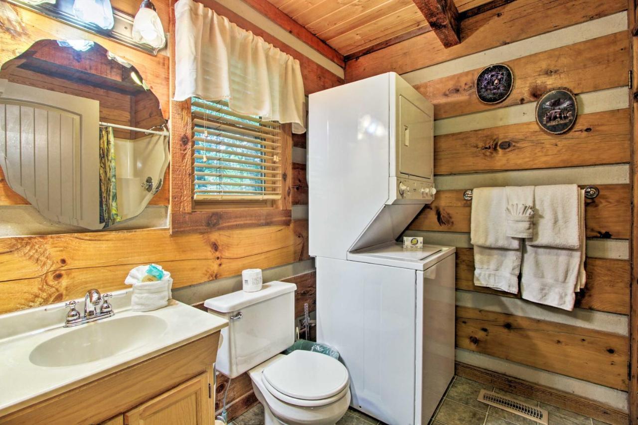 Secluded Forest Cabin, 4 Mi To Downtown 蓋特林堡 外观 照片