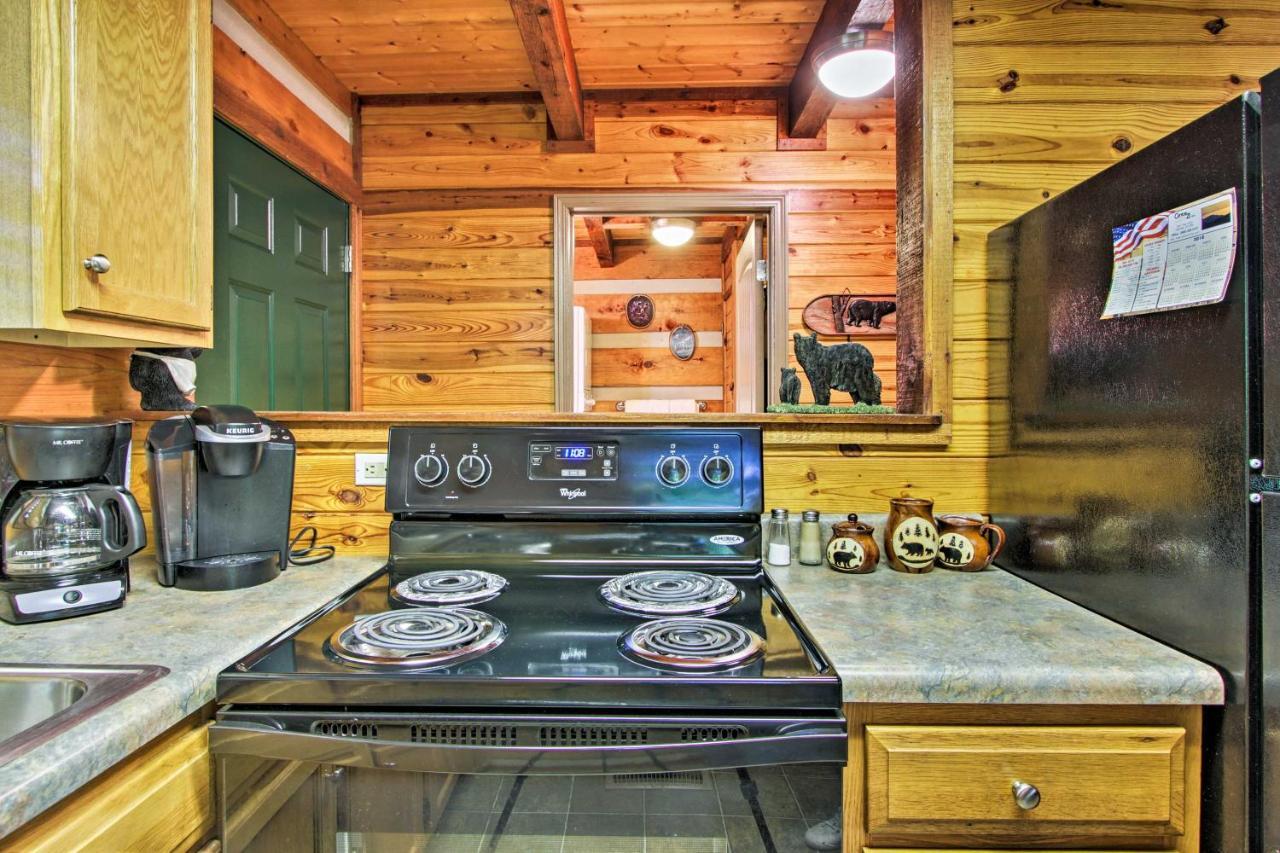 Secluded Forest Cabin, 4 Mi To Downtown 蓋特林堡 外观 照片