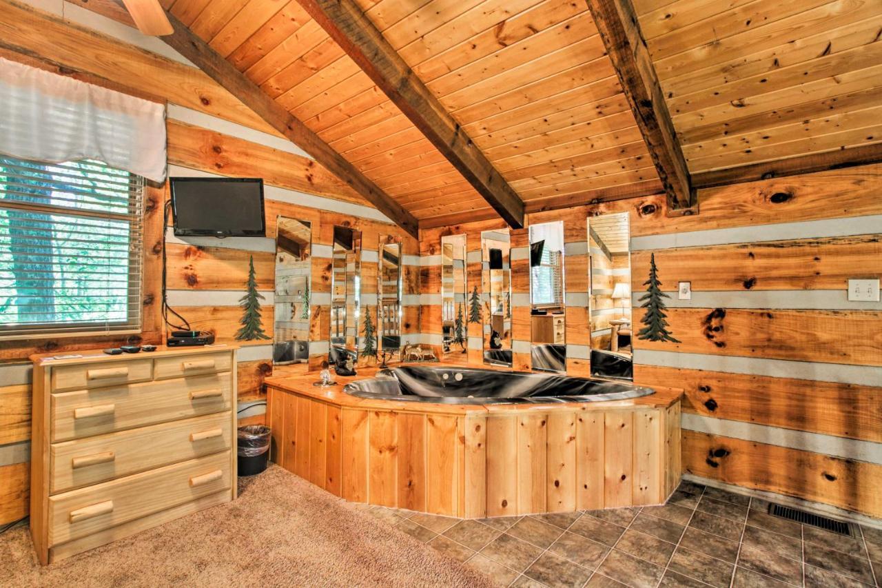 Secluded Forest Cabin, 4 Mi To Downtown 蓋特林堡 外观 照片