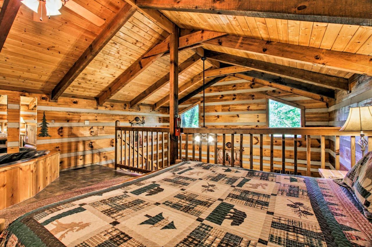 Secluded Forest Cabin, 4 Mi To Downtown 蓋特林堡 外观 照片